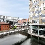 Pluxa Azure Cubic - Azure Cityview, Corporate Stays Welcome