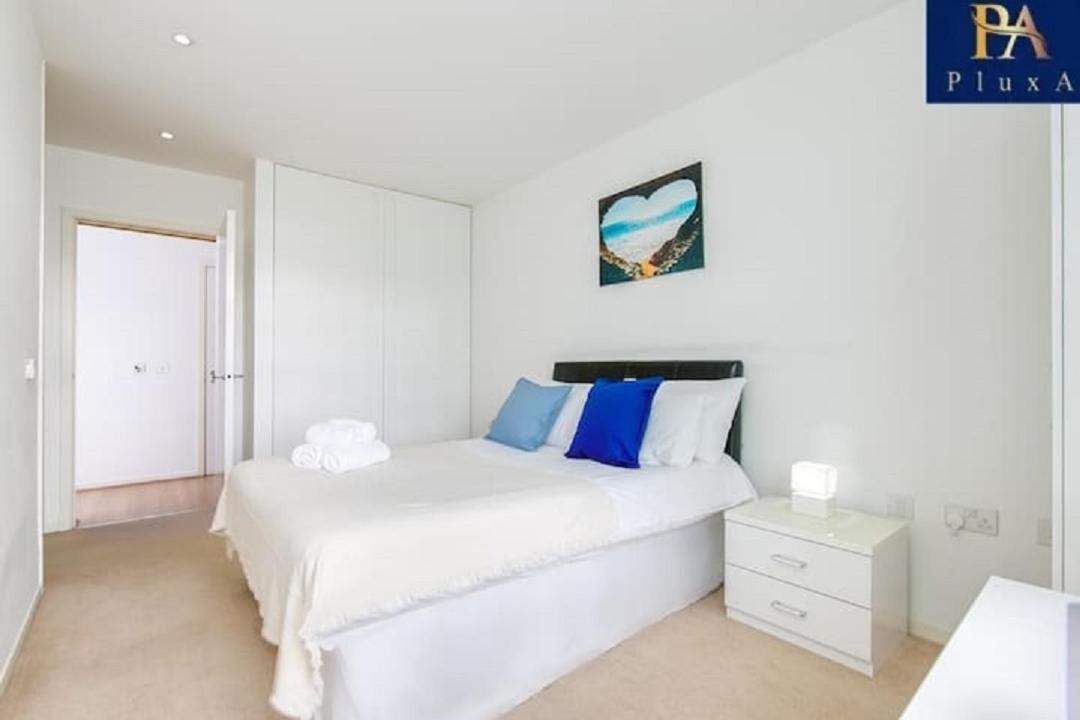Apartment Pluxa Azure Cubic - Azure Cityview, Corporate Welcome Birmingham