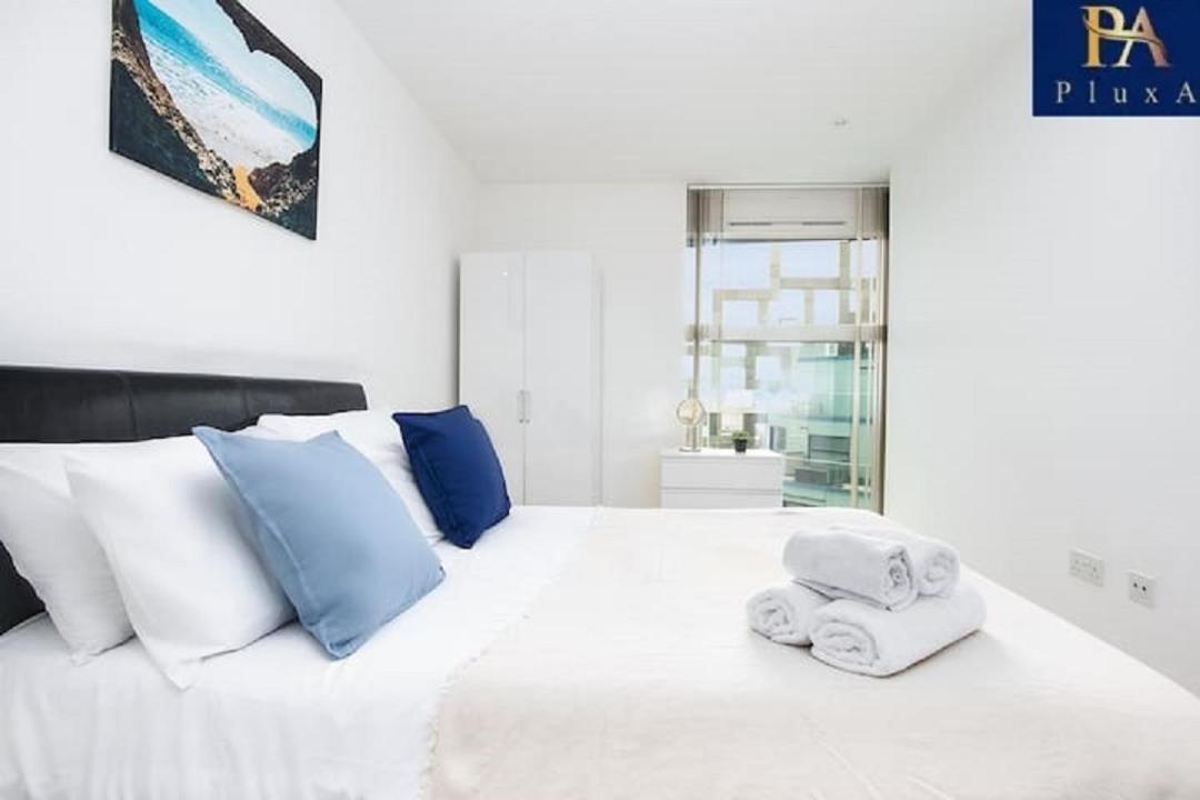 Pluxa Azure Cubic - Azure Cityview, Corporate Welcome Apartment Birmingham