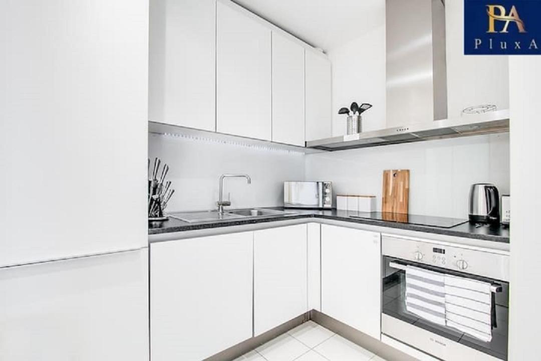 Pluxa Azure Cubic - Azure Cityview, Corporate Welcome Apartment Birmingham